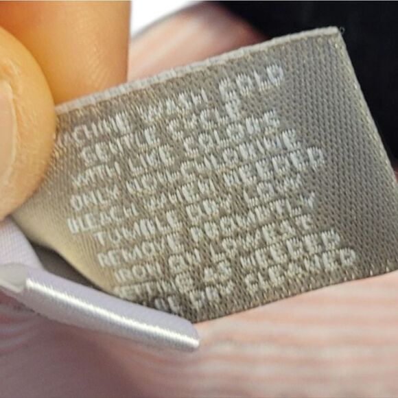 Chico's Women's Light Pink Metallic Stripe Button Down Shirt Size 3/XL - Picture 5 of 5